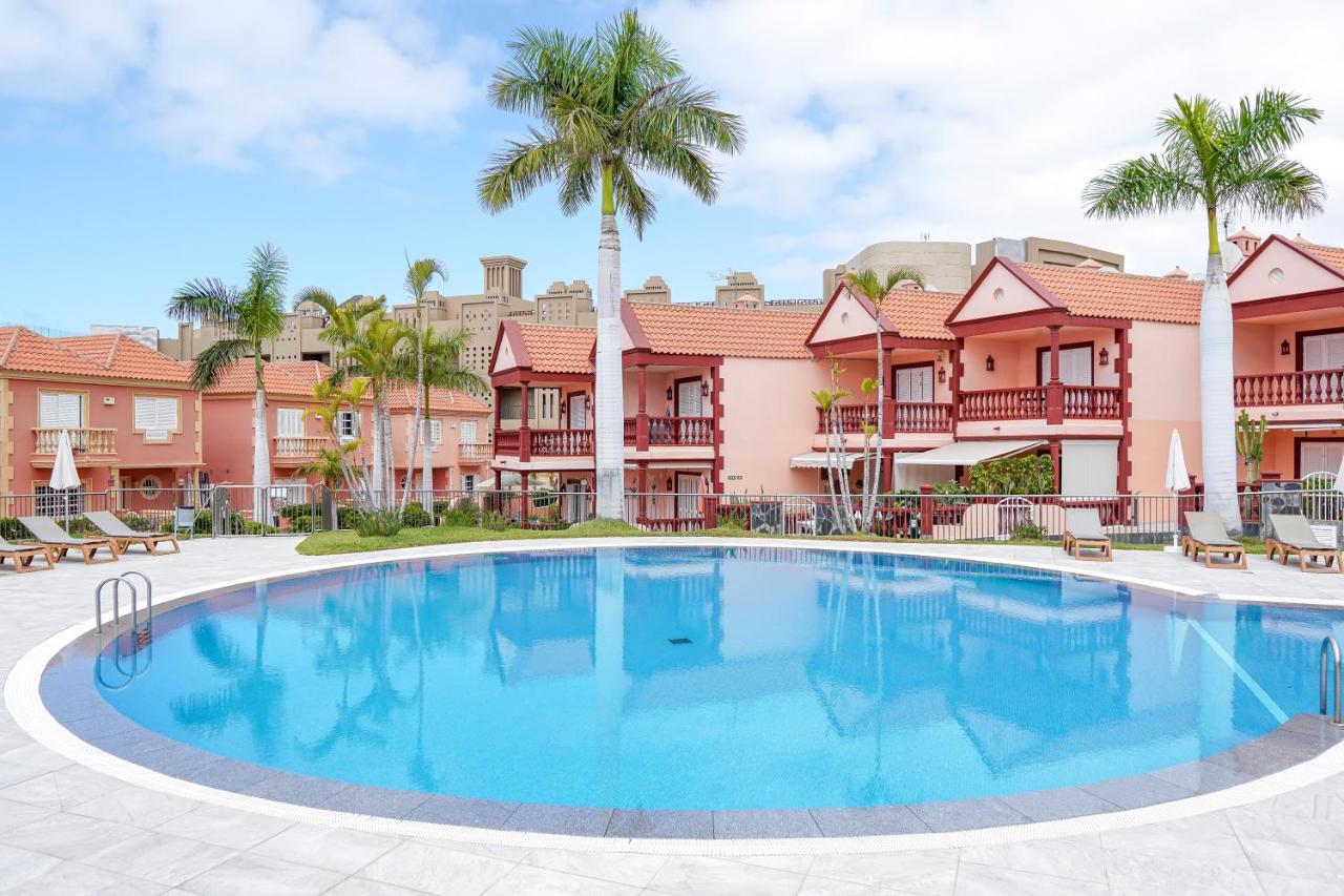 Kate Duque Fantastic Apartment With Lovely Pool 阿德耶 外观 照片