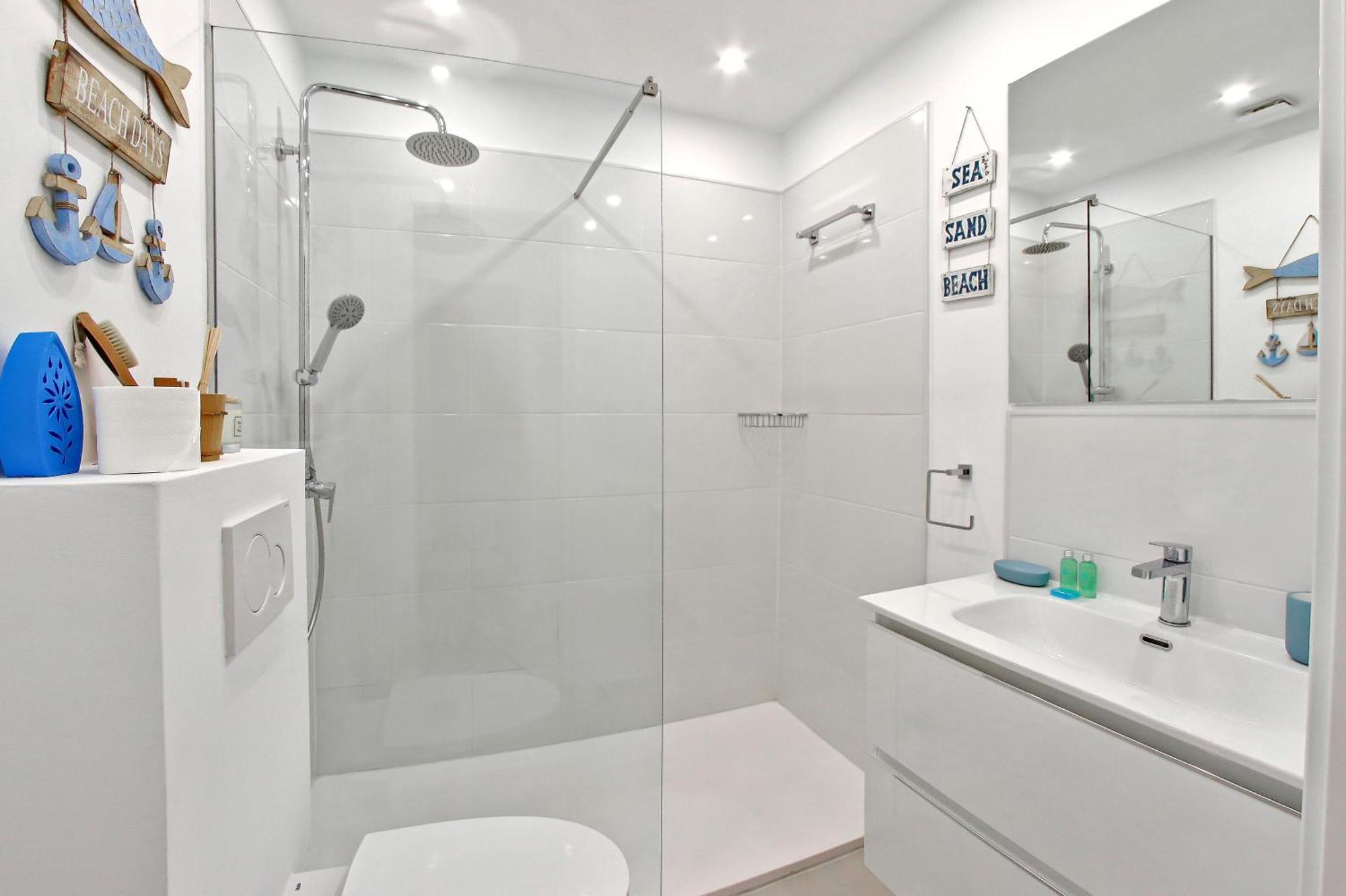 Kate Duque Fantastic Apartment With Lovely Pool 阿德耶 外观 照片