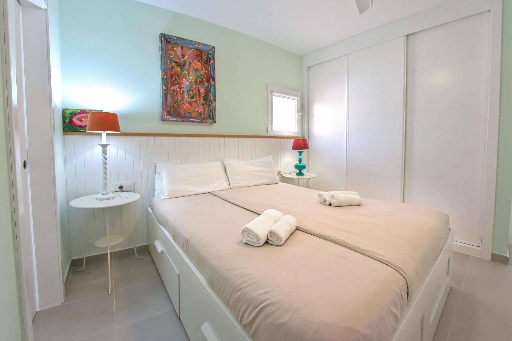 Kate Duque Fantastic Apartment With Lovely Pool 阿德耶 外观 照片