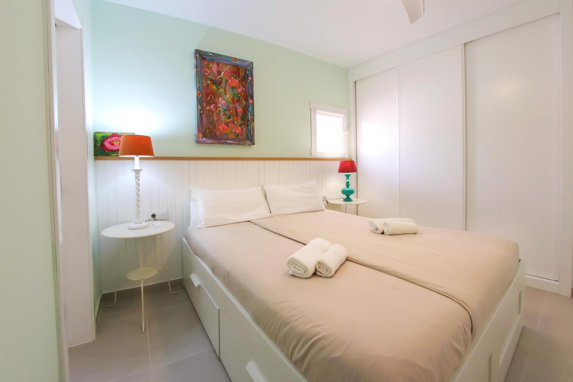 Kate Duque Fantastic Apartment With Lovely Pool 阿德耶 外观 照片